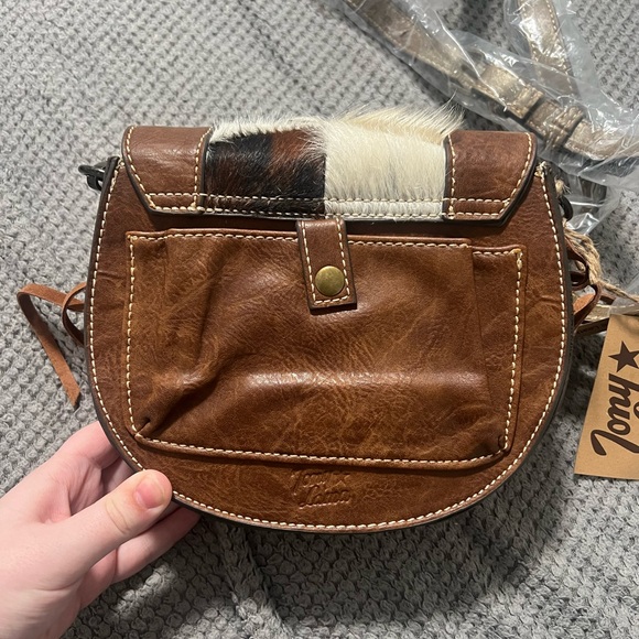 Tony Lama Brown and White Leather Crossbody Bag - Picture 2 of 4